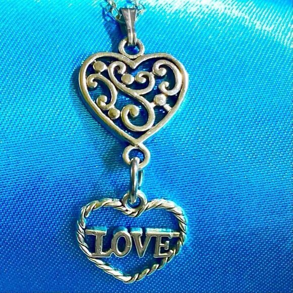 AVM Sterling 925 Silver LOVE in a Heart Necklace - Picture 3 of 9